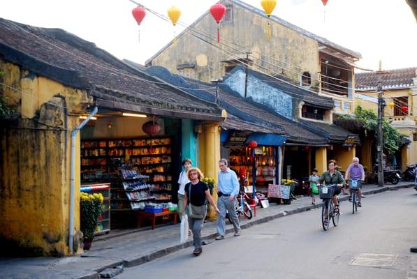 Pedestrian street in Hoi An Old Quarter