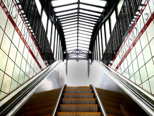 Red Line at State and Grand.