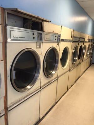 11 commercial dryers ( $0.25 for 6 minutes) 6 Huebsch's 3 Speed Queens 2 Maytags