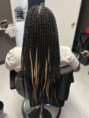 Box braids with peekaboo blonde ( tucked method)