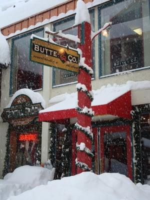 Butte&Co. Ski & Snowboard Rentals...a Family Tradition since 1977!