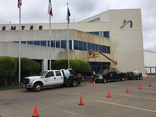 Commercial Building Pressure Washing