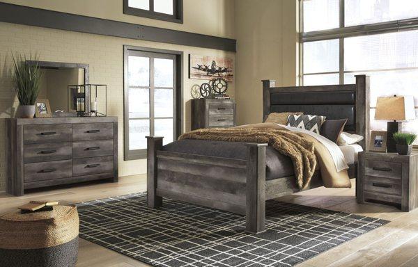 Great rustic bedroom furniture.