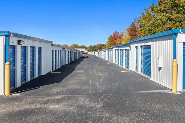 Outdoor Units Aisle