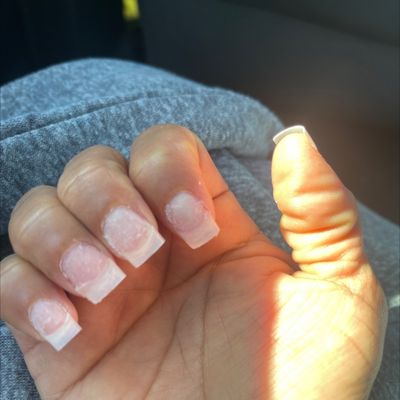 Horrible experience the guy hurt my finger nails. Left LC nails to go somewhere else to get my nails fix.