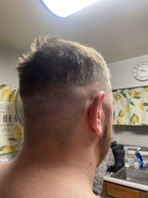 Terrible hair cut! Do not go here for men's haircuts