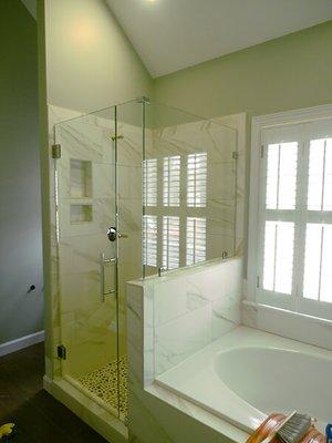 Heavy Frameless Shower Enclosure