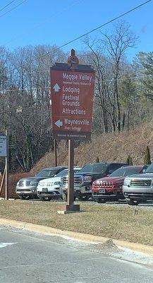 Intersection Signage for Waynesville & Maggie Valley