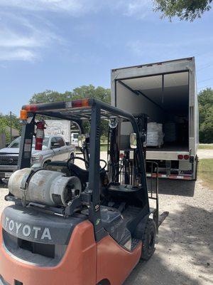 Unloading ice