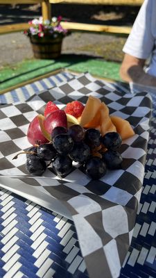 Complimentary fruit platter