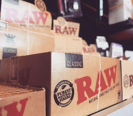 RAW Rolling Papers All Natural Unrefined with Natural Hemp Gum