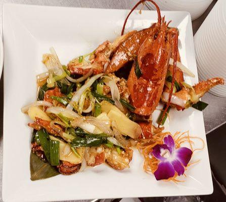 Live lobster with Ginger and Scallion sauce