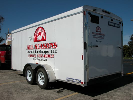 Vinyl Trailer Lettering and Graphics