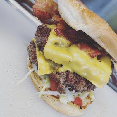 Bacon cheeseburger