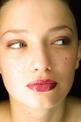 acne & anti-aging skincare,oxygen facials,microdermabrasion,lymphatic drainage,cellulite treatment