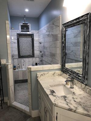 Custom shower with multiple water ports