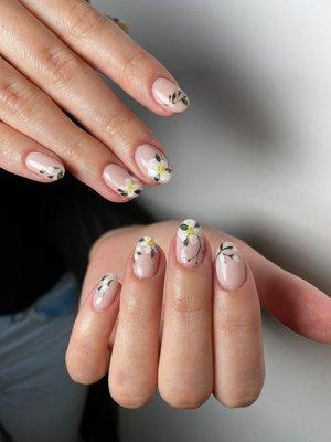 Gel manicure/ level 2 nail art. Artist: Changnam