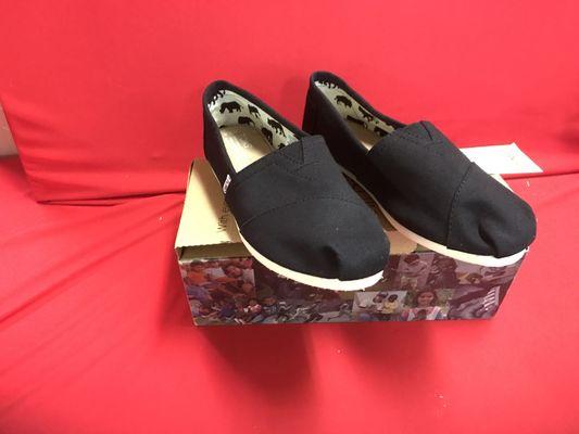 Women's toms flats black canvas $20