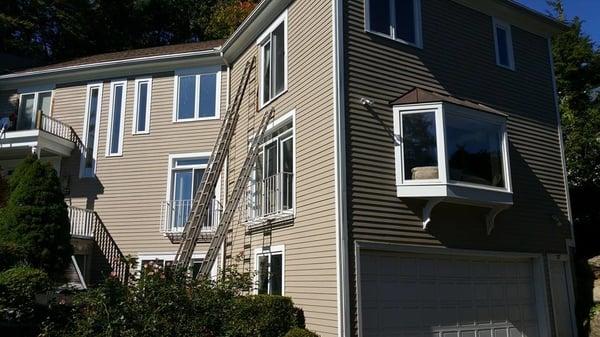 Professional Siding & Roof Installation -- Shingles or Metal Let Us Help You Update Your Home!