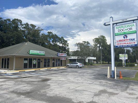 Marijuana Doctor Brandon office exterior + signage