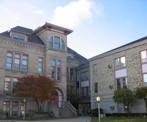 Lincoln School Historic Apartments