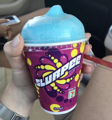 Slurpee in this weather hell yeaaaaaaaa!!!