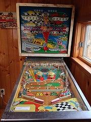 In-house pinball machine [couple's cabin]