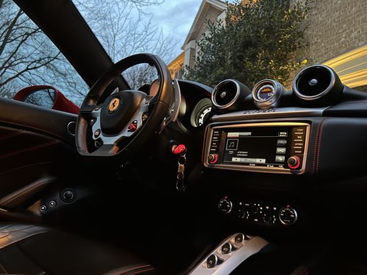 Interior 2017 Ferrari California