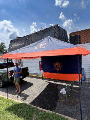 UVA Football  Game day - Tail gate prep