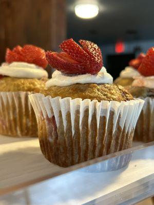 Strawberry Shortcake Muffin