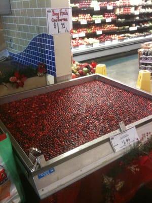 Bog fresh cranberries (holiday season)