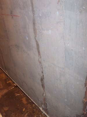 Leaking Basement Wall Crack