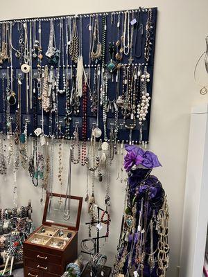 Lots of jewelry