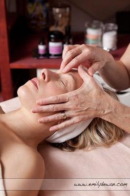 De-stressing Ayurvedic Face Rejuvenation http://skinbykyra.com/page11.php