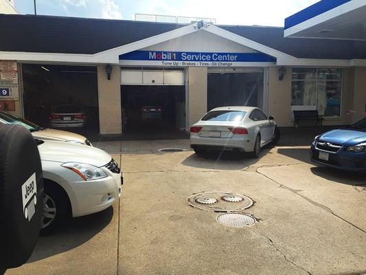 Comm Ave Mobil Automotive Repair Shop Mobil1 Oil Change