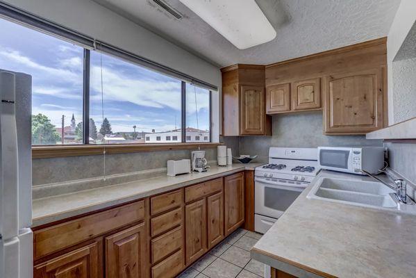 Boulder Suite Kitchen