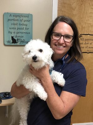 Super vet tech, Laura! My Bizou didn't want to leave her.