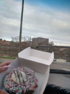 Peppermint dream donut