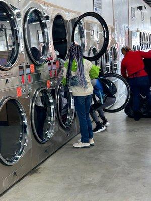 Clean, Friendly and great washers