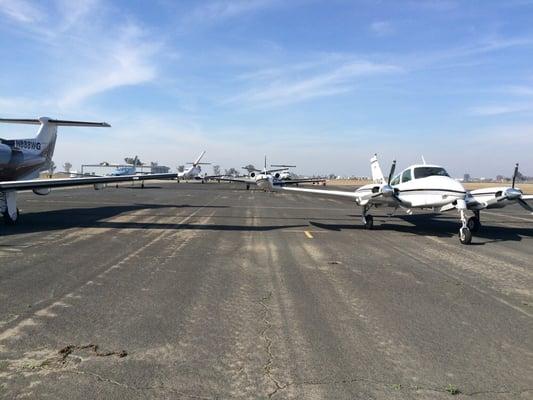 Mefford Field Airport