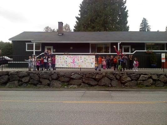 AWDMS cheering on the people in the Susan G Komen 3 day walk.