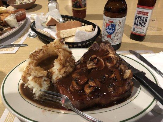 The AMAZING Porterhouse Steak at the Jovial Club with the only beverage appropriate Old Style!