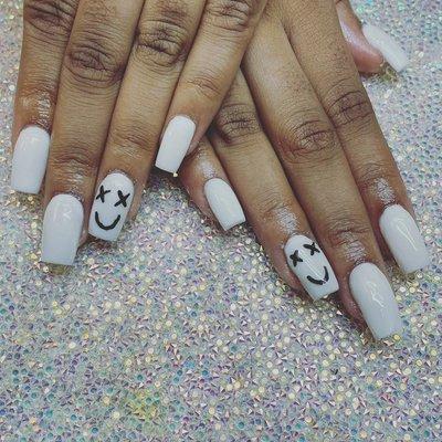 Short White Set w/ smiley face