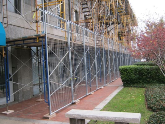 New England Scaffolding offers temporary fencing.