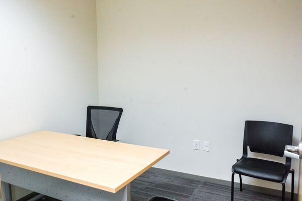 All-inclusive small offices for rent month-to-month