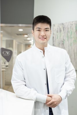 Dr. Michael Kang

Read bio: https://www.cnedental.com/meet-the-team/michael-kang-dmd/