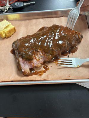 Great ribs and cornbread- fantastic