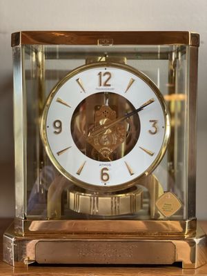 Every President has been given an Atoms Clocks. They sell for over  $2000. up to $75,000. You never have to wind them. EVER!