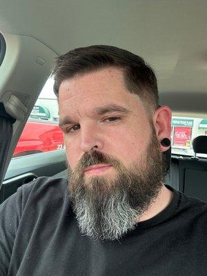 Beard trim, cut fade