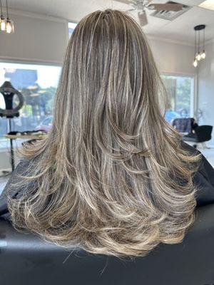 Blonde highlights with layers